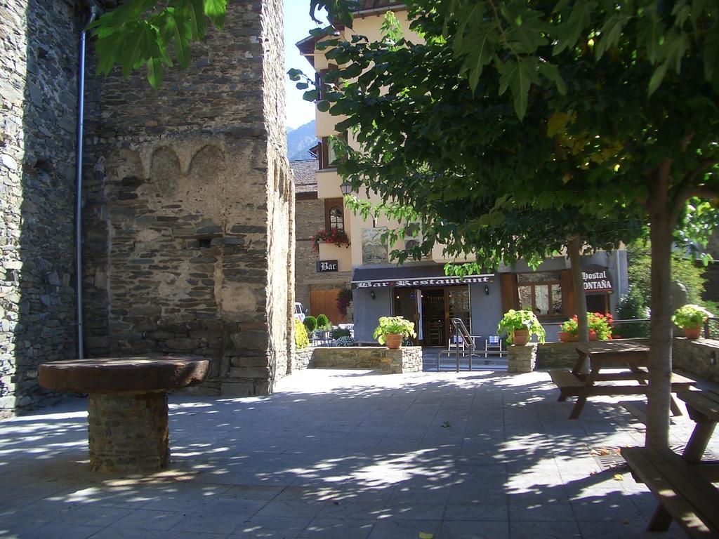 Hostal Montana Alins Екстер'єр фото